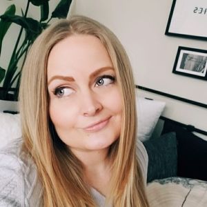 Meet your Posher, Julie